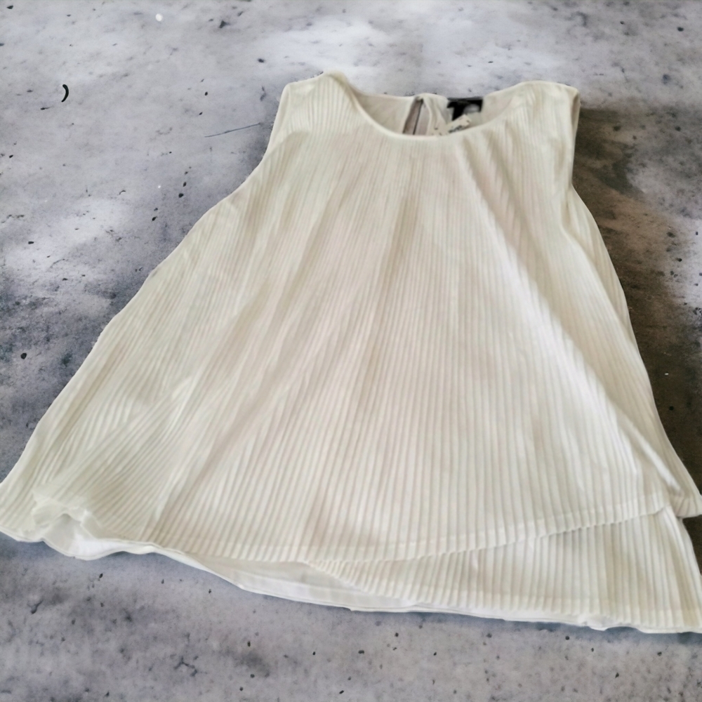 Mossimo White Sleeveless Blouse